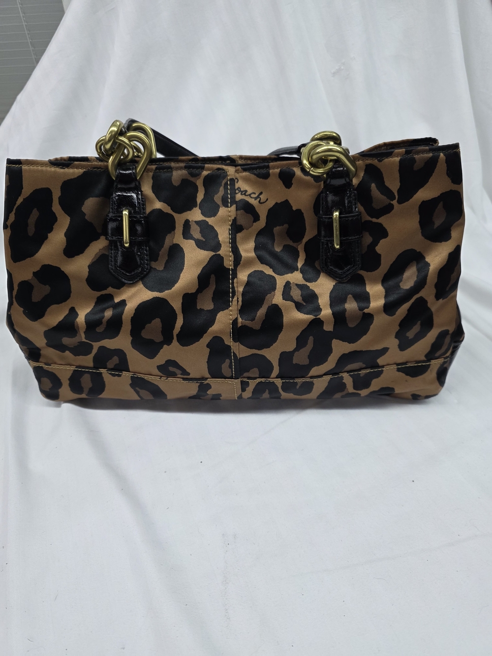 Coach Leopard-Print Shoulder Bag with Gold Hardware - Picture 4 of 13